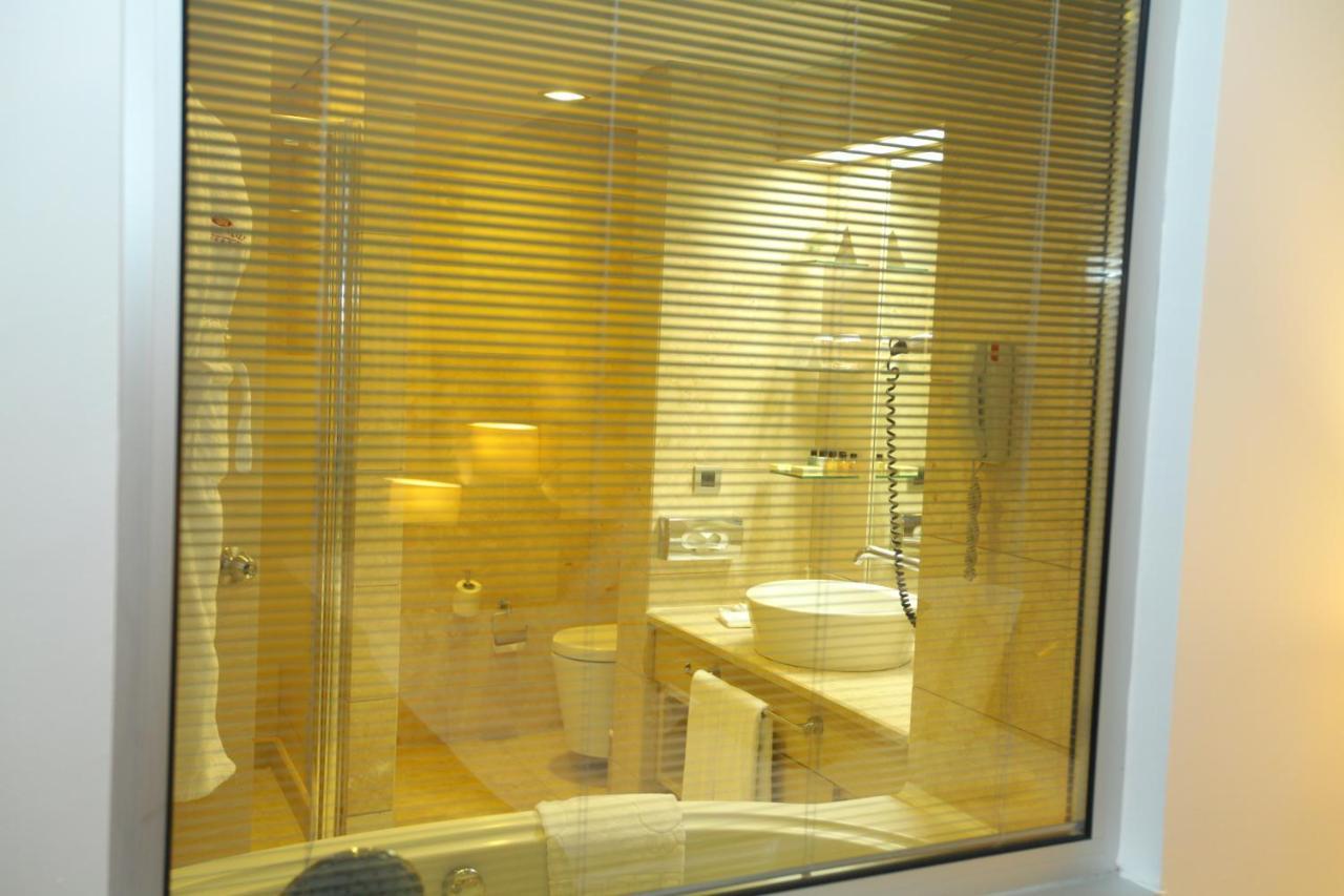 Cpankara Hotel Экстерьер фото A venetian blind