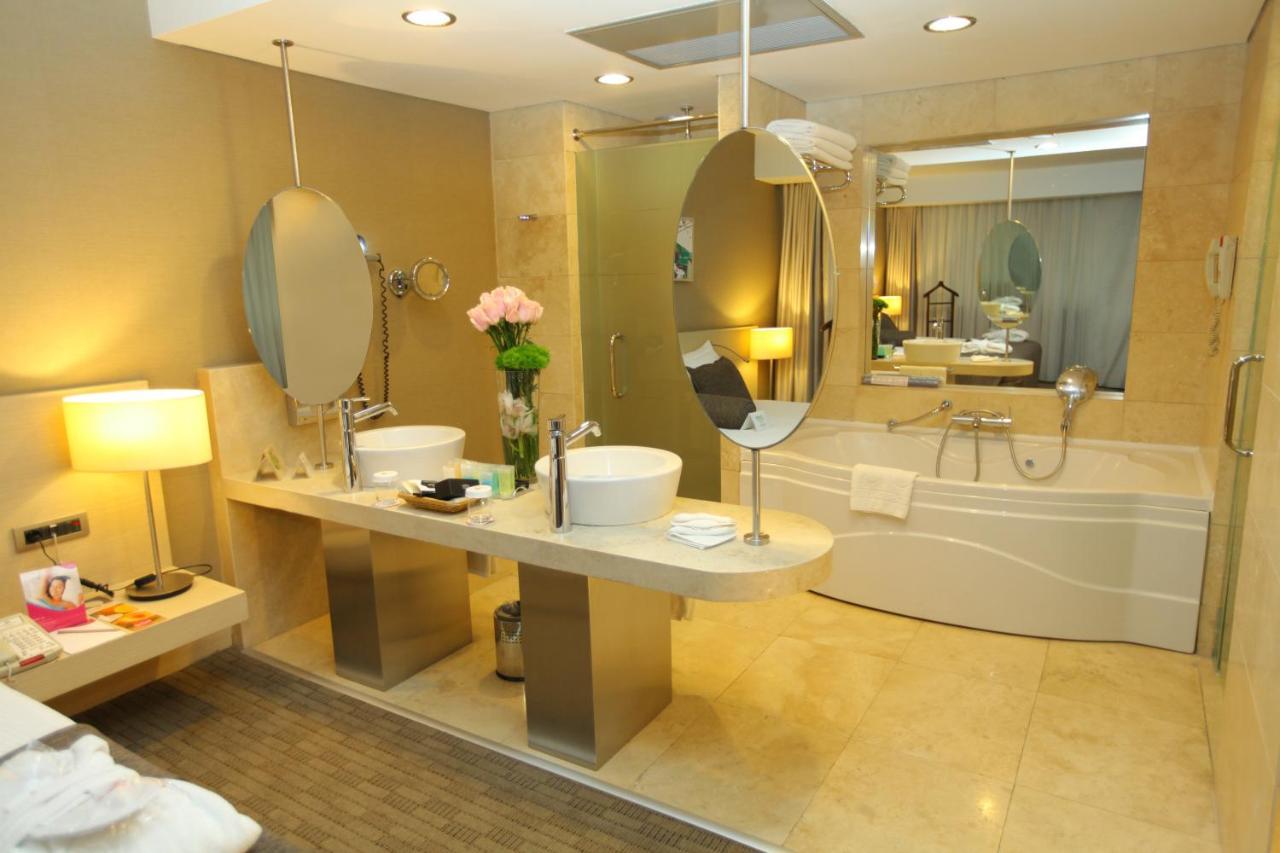 Cpankara Hotel Экстерьер фото Bathroom